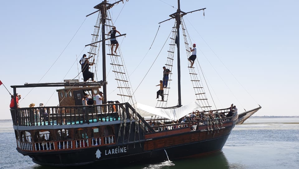 BATEAU PIRATE ÎLE FLAMANTS ROSE